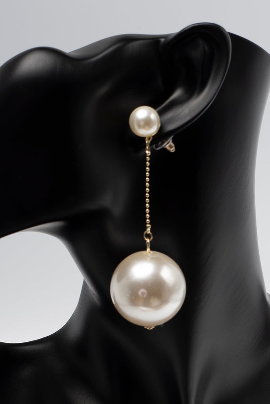 Double Pearl Dangle Earring