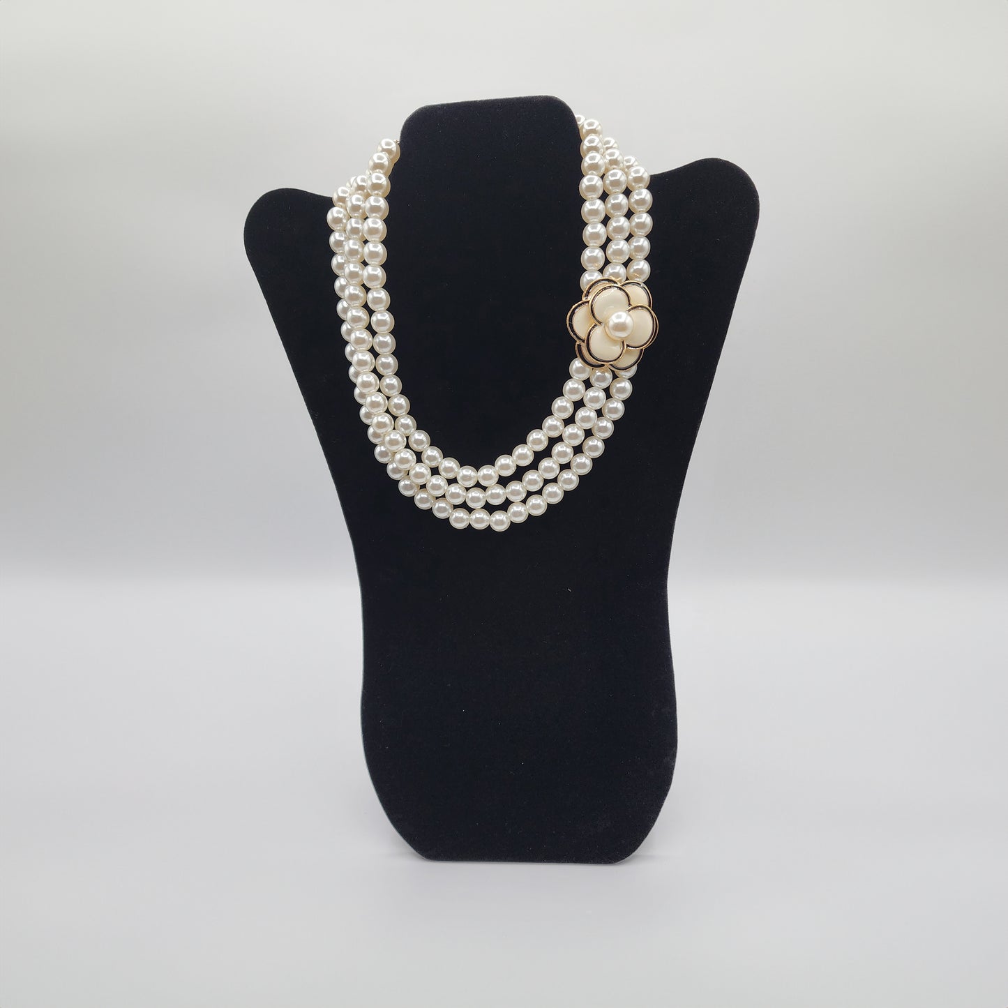 First Lady Pearl Necklace Set