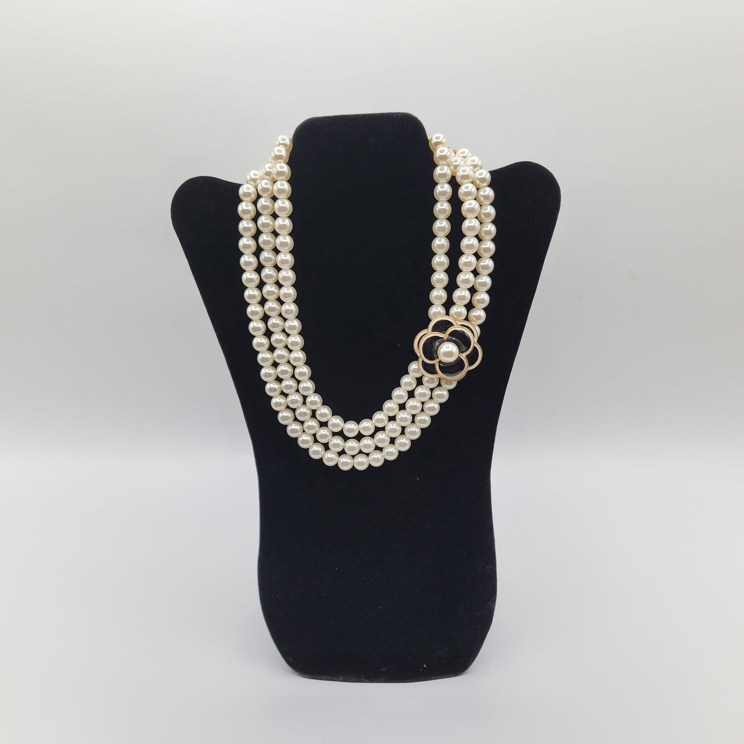 First Lady Pearl Necklace Set