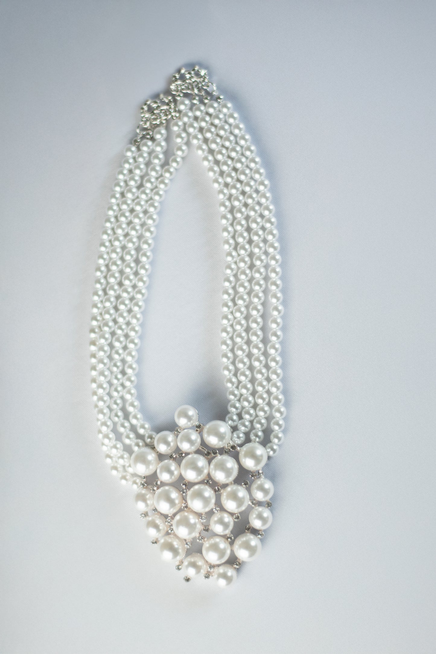 Madam Pres White Pearl Necklace