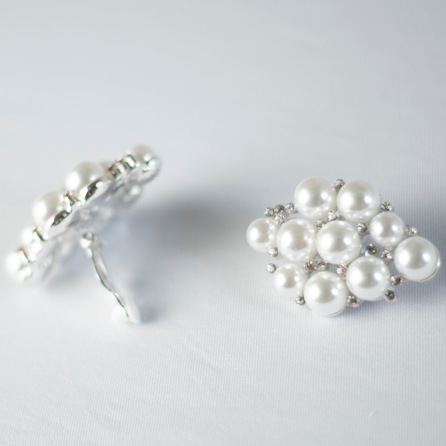 Madam President White Pearl Necklace Set