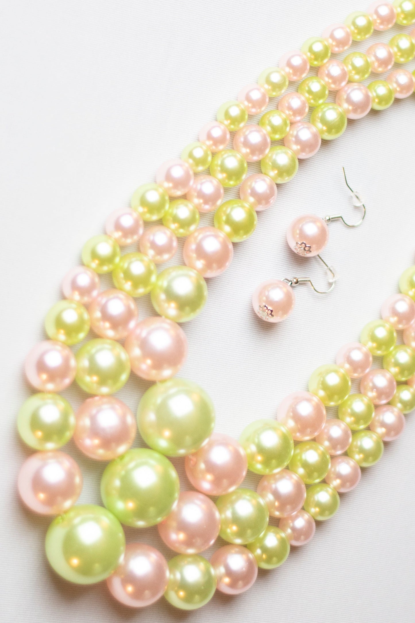 The Classic Pink and Green Pearl Set