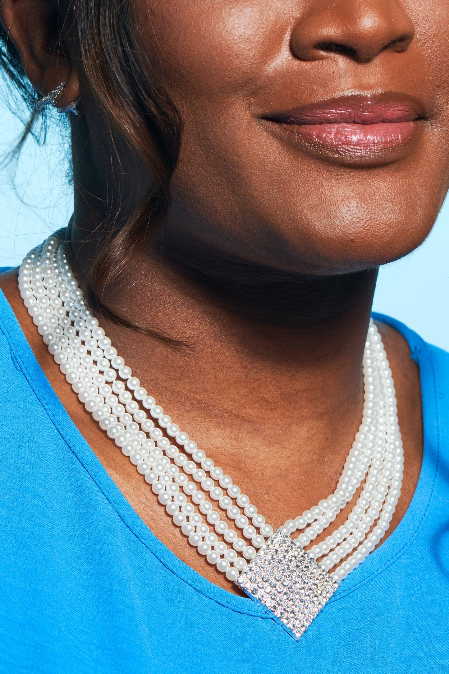 Diamonds & 5 Strand Pearls Necklace Set