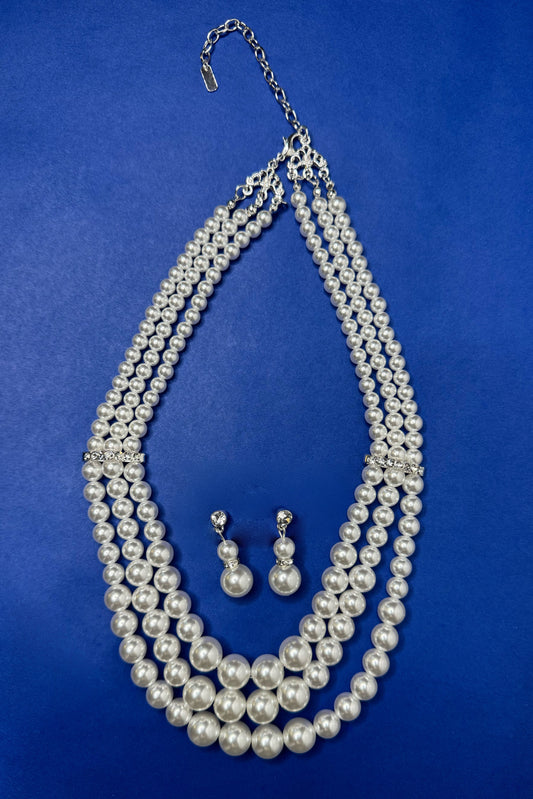 Diamonds & Pearls Necklace set