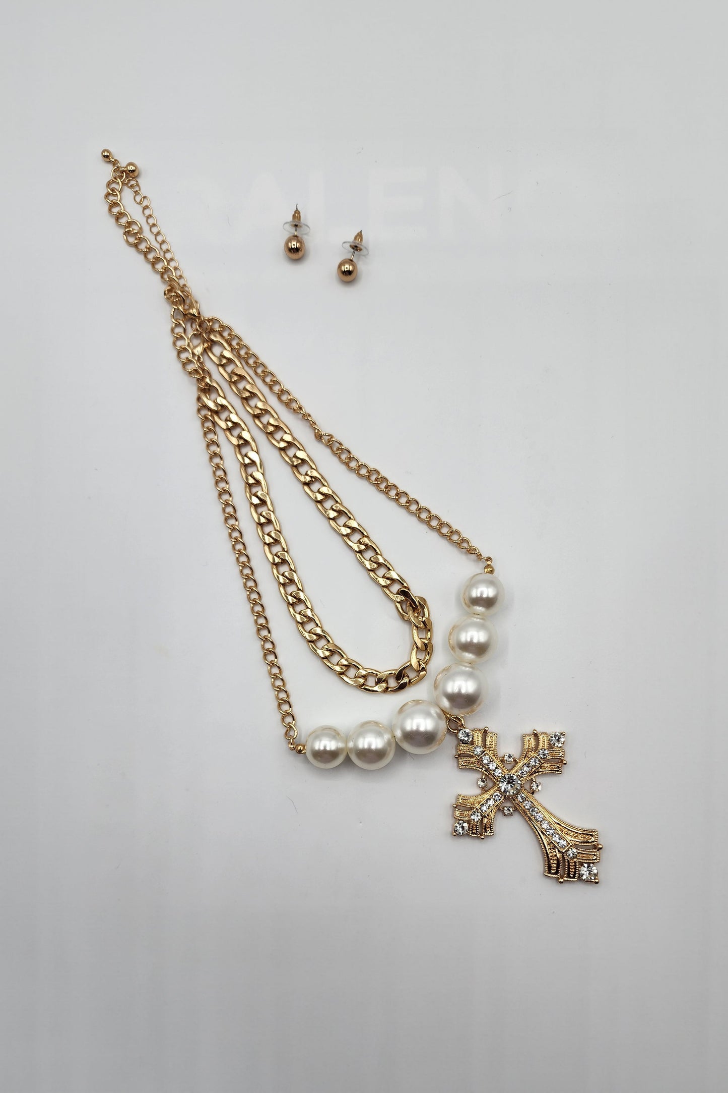 Layered Gold Cross Pearl set