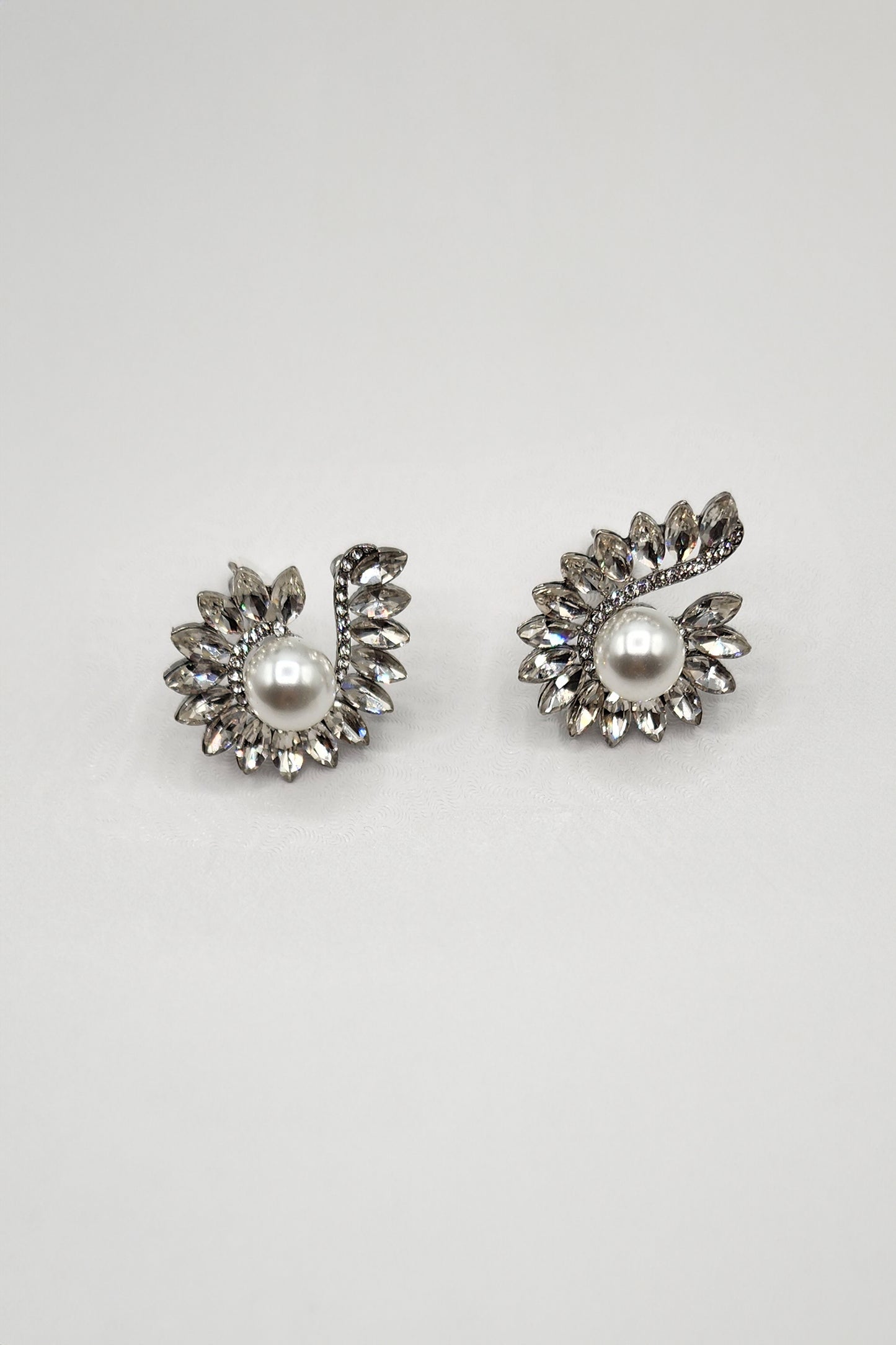 Pearl Princess Drop Clip-on Earrings